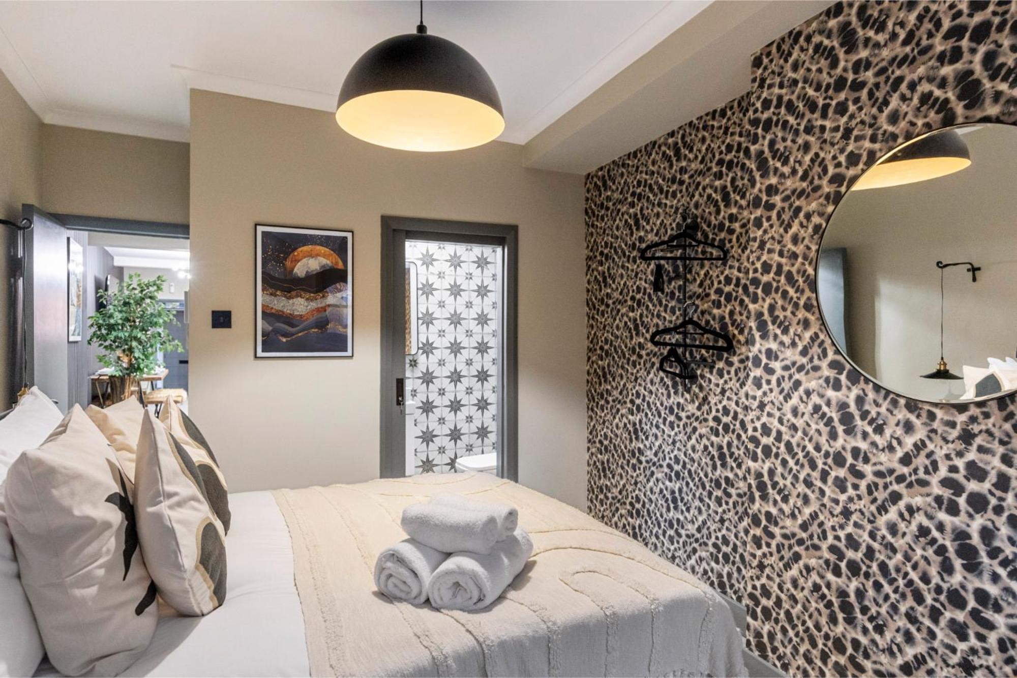 Modern & Funky 3-br Duplex With Games & Sauna Appartamento Londra